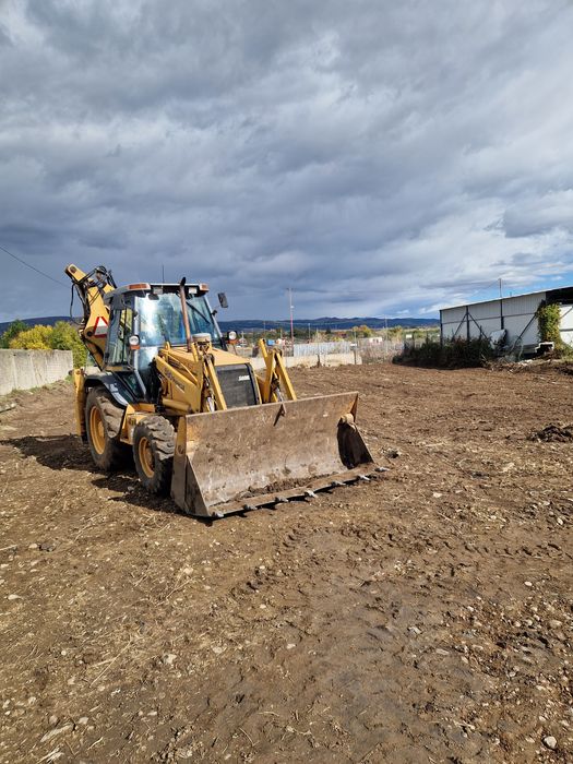 Услуги с комбиниран багер / мини багер/ изкопни дейности