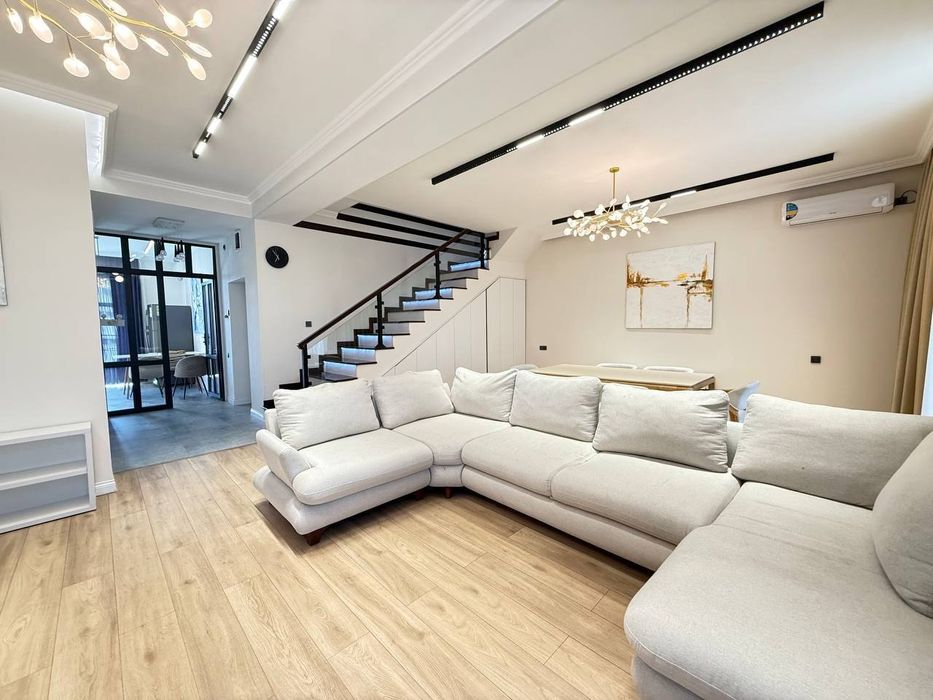 Продается 4х ком квартира, ЖК Соларис, ор-р: Кушбеги, 152м²