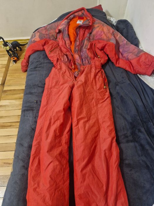 Комбинезон спортивный