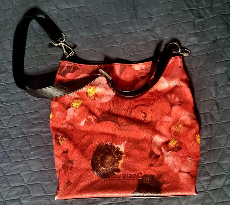 Чанти дамски различни