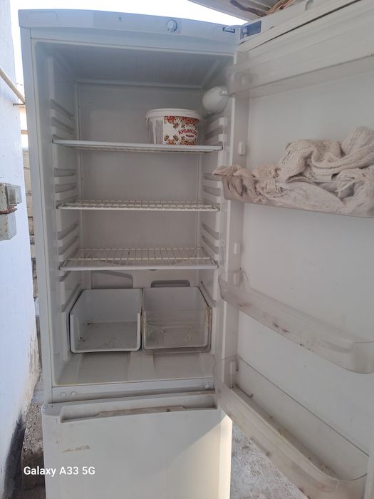 Холодильник  indesit