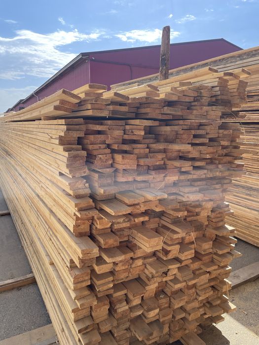 Пиломатериал доска балка стропила