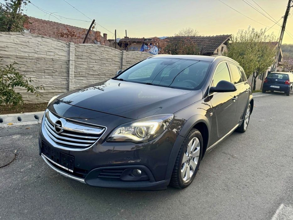 Opel Insignia Grandtourer  SW 4x4 Country