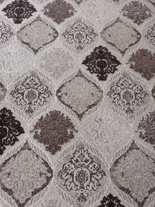 Продается ковер 4.60/ 2.50