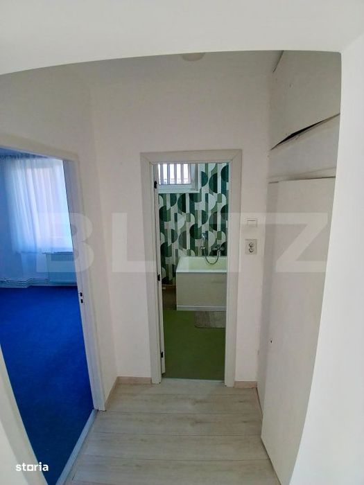 Apartament cu 2 camere, 52 mp, parcare, zona Tractoru
