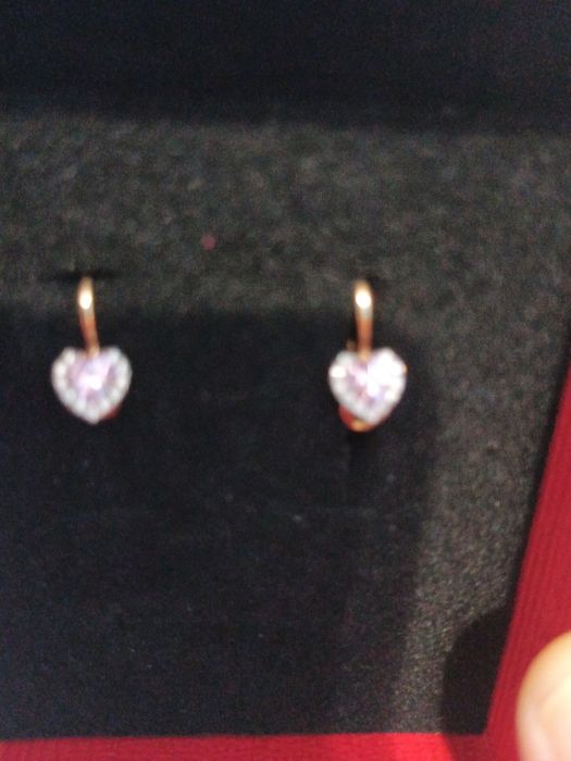 Продам золотые детские серьги 585 проба