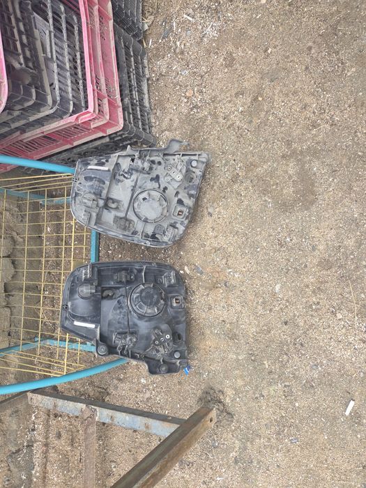 Кия бонго фар сотилади