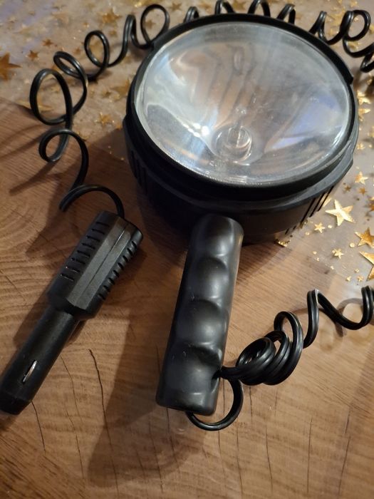 Proiector auto 12V portabil – priză auto întărită