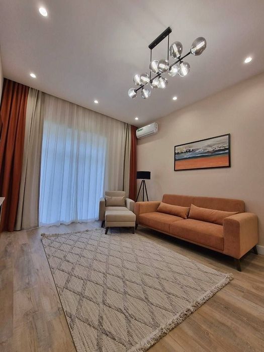 Продается  2/3/8 ц1