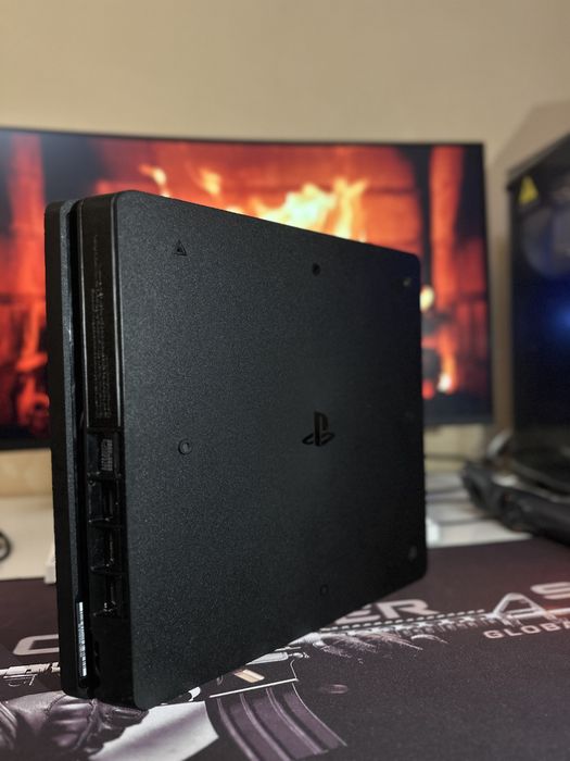 Playstation 4 Slim