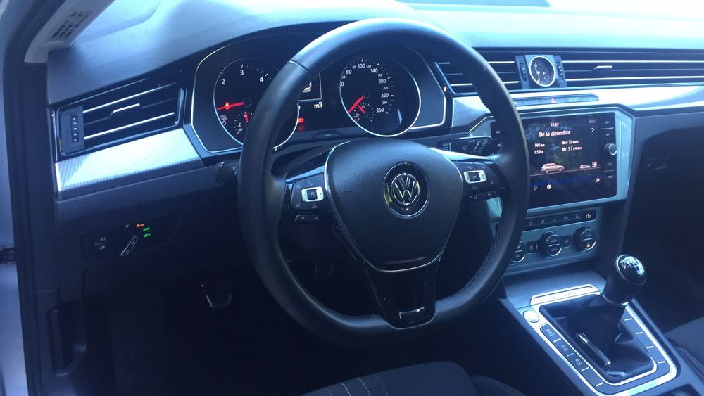Navigatie GPS Originala VW passat b8 golf 7 MIB 2 DISCOVER media 

SE