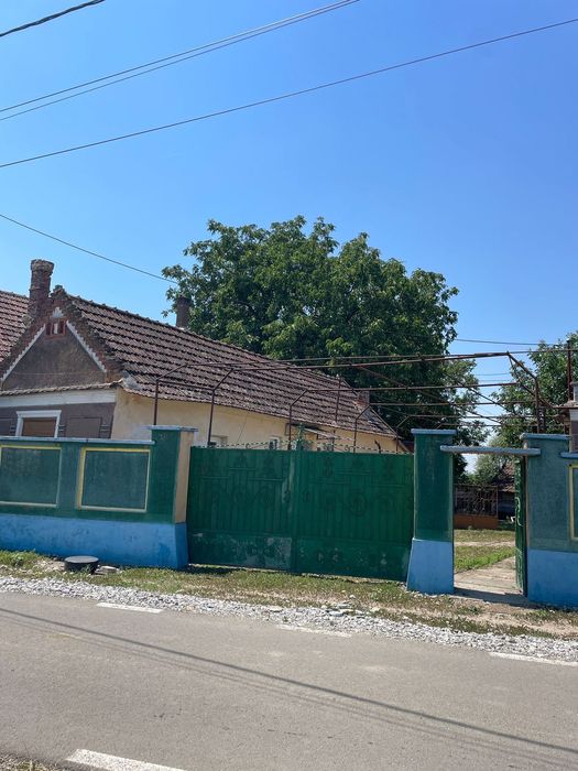 Casa si teren de vanzare Toboliu