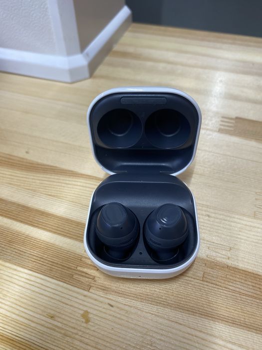 продаю оригинальные samsung buds FE