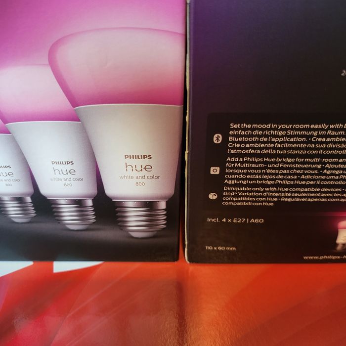 НОВИ-Смарт LED Крушки Philips Hue White And Color Ambience, E27, 806lm