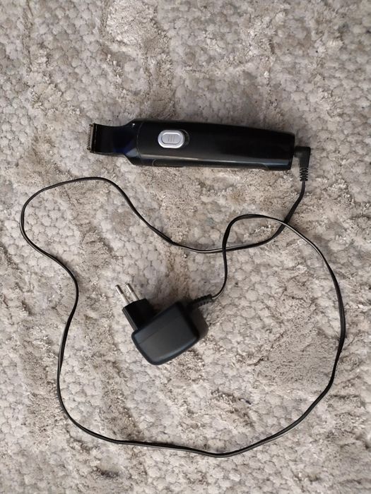 Машинка (тример) за подстригване и бръснене Филипс