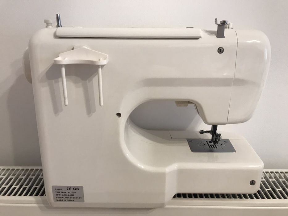 Masina cusut HYUNDAI