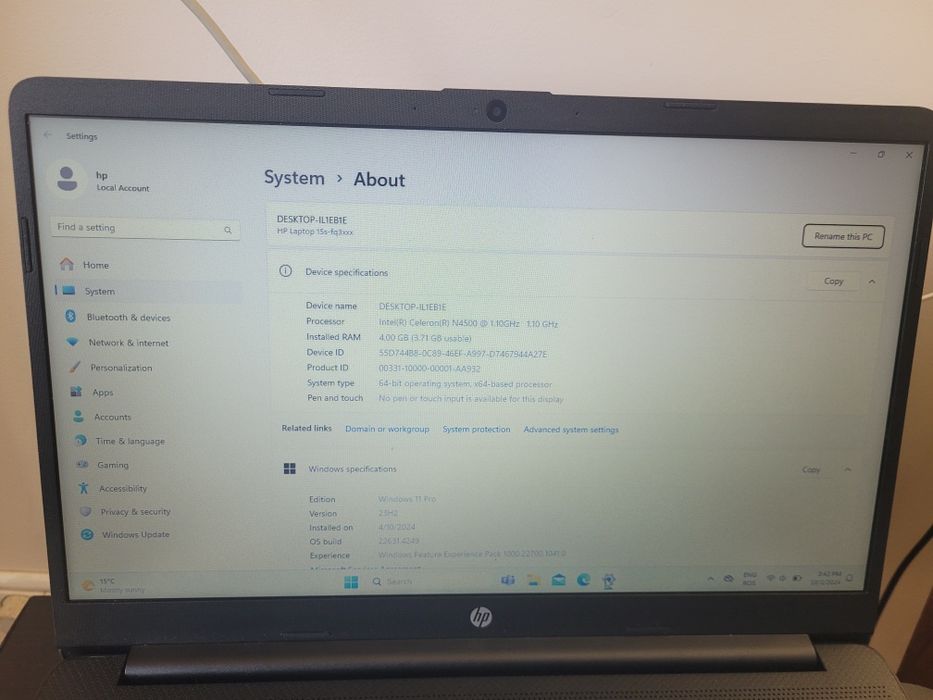 Laptop HP 15s-fq3020nq cu procesor Intel Celeron N4500, 15.6