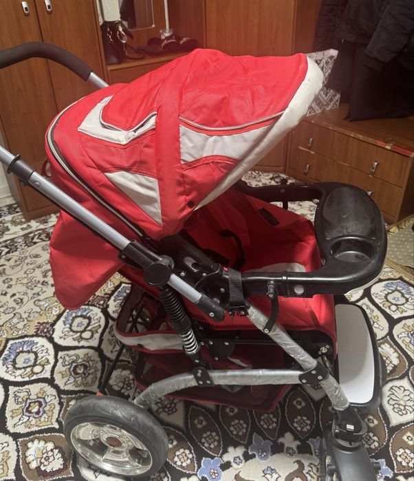 Продается коляска в хорошем состояние