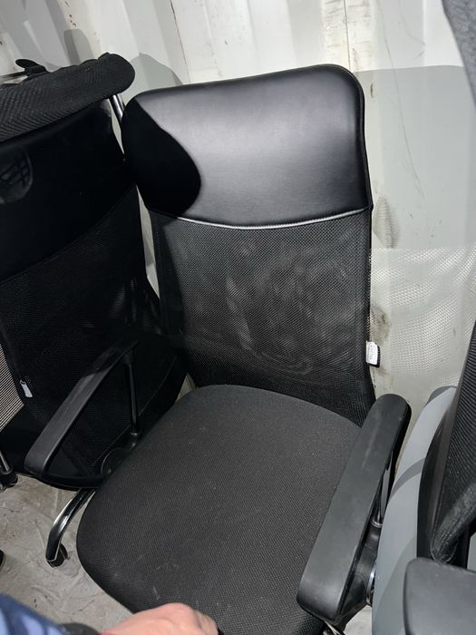 Kreslo-Stul sotiladi