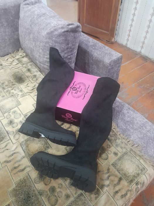 Продам ботфорты 43 размера.62000 тенге