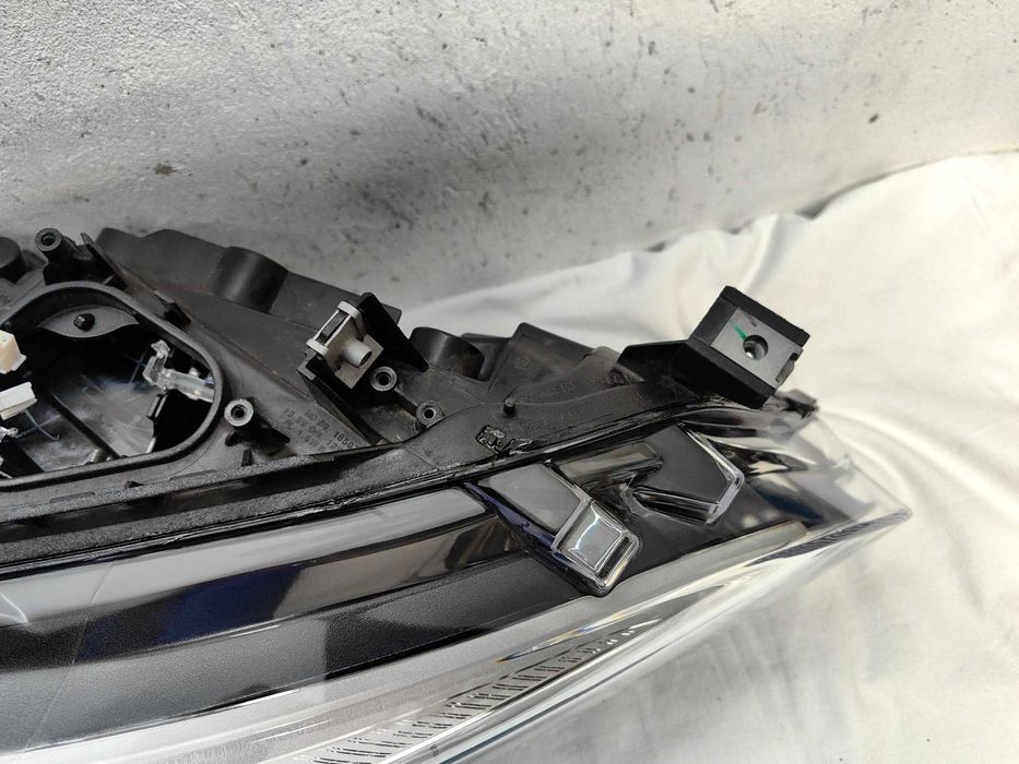 Оригинален фар БМВ 2 Ф22  BMW 2 F22 Feis Adaptive Led