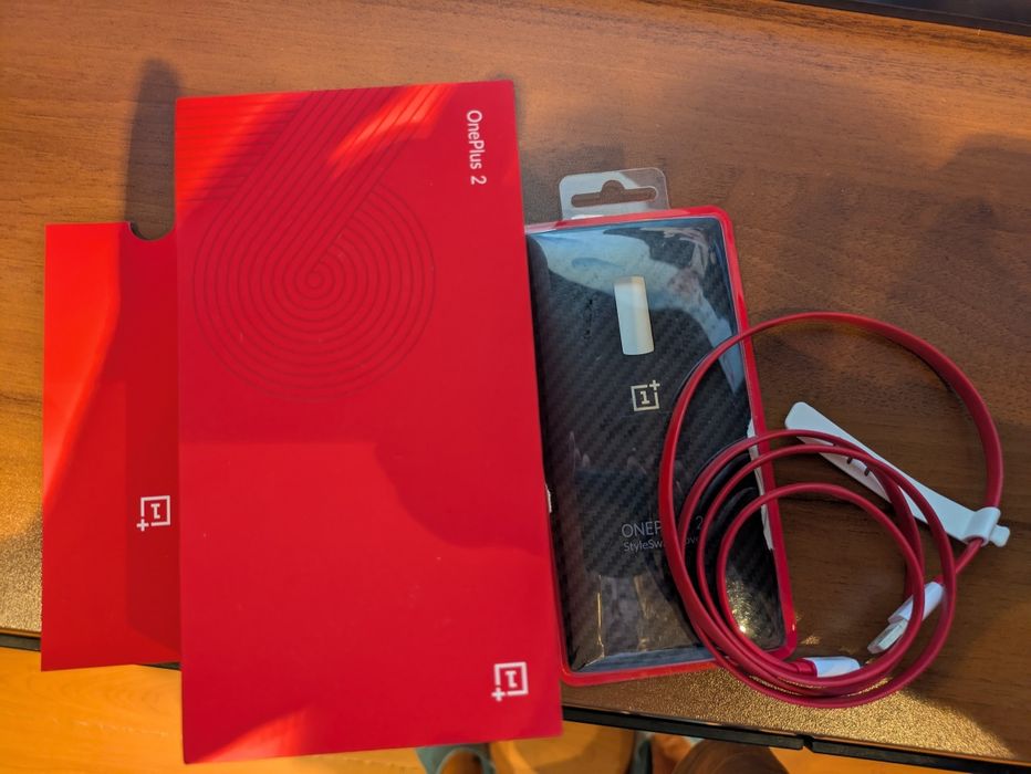 Смартфон OnePlus 2