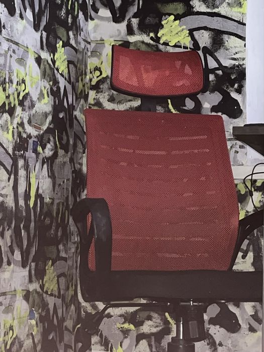 продам офисное кресло