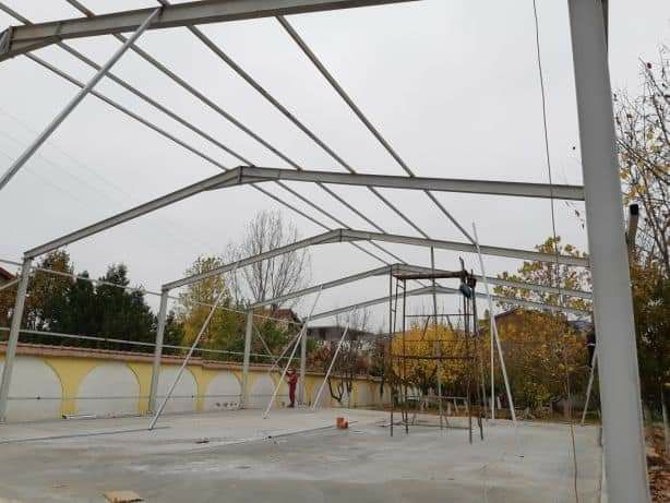 Vând hală metalică 8×15×4