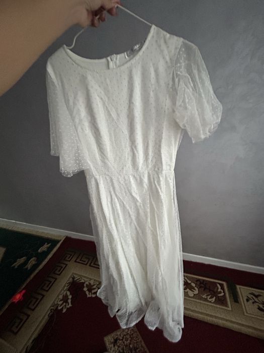 Белый платья новый размер 44