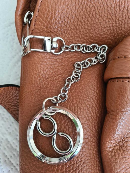 Раница от естествена кожа