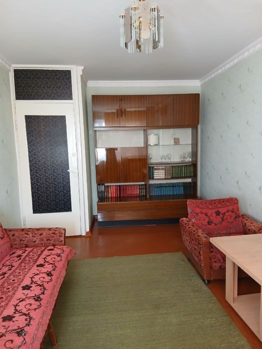 Сотувда дом  4 хона темир йул колледж якинида вокзал