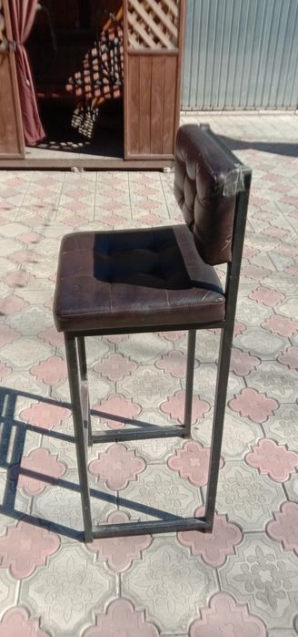 Продам барны стул почти новый