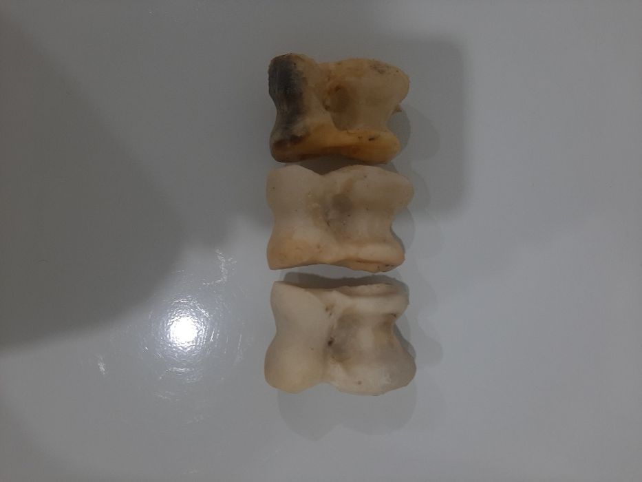 Продаю асыки 3 штуки