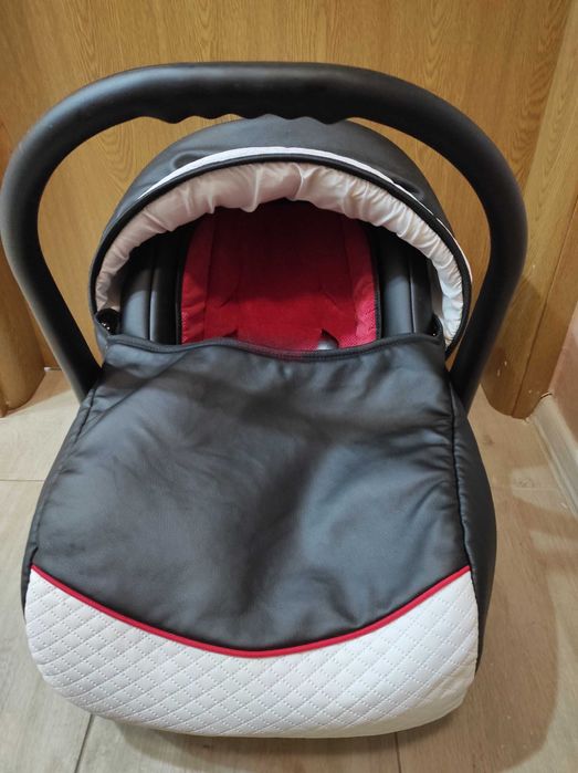 Бебешко столче за кола