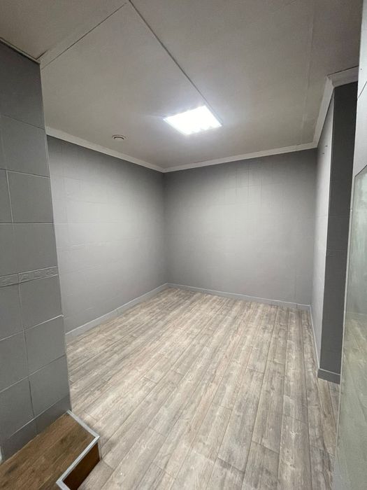 Сдам в аренду 54 кв и 5 кв