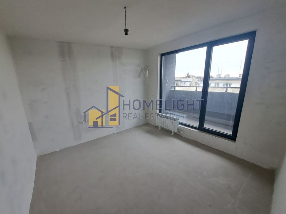 Тристаен апартамент в кв. Гоце Делчев