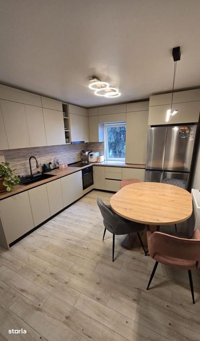 Apartament 3 camere decomandate, 67mp, etaj intermediar, zona Piata Zo — fotografia 1