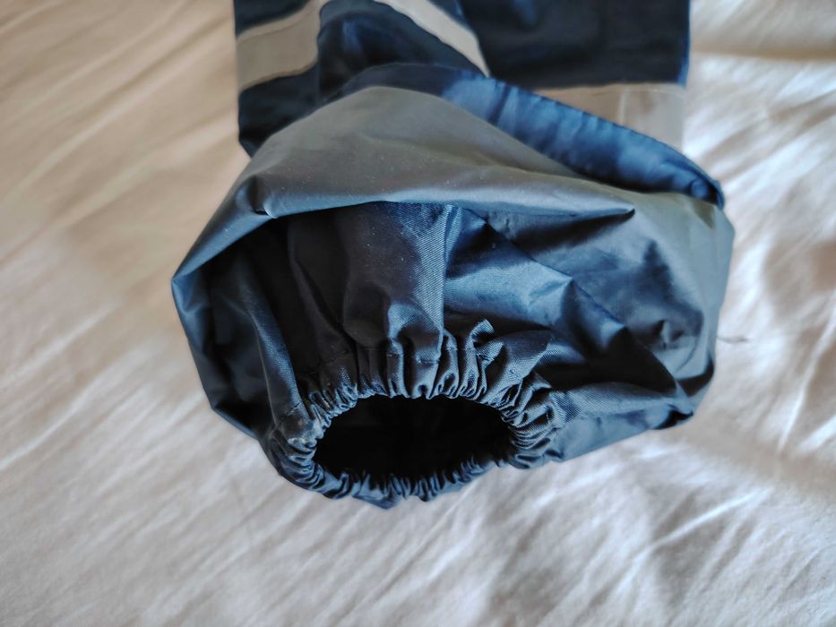 Светлоотразително водоустоичиво яке