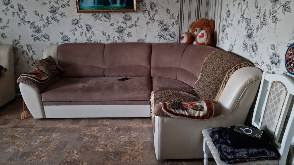 Продаю диван и кресло