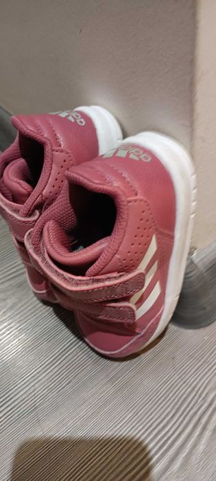 Маратонки за момиченце