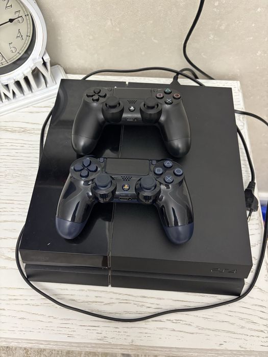 Приставка Play station 4