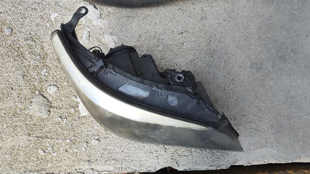 Десен фар БМВ е60 е61 преди фейслифта