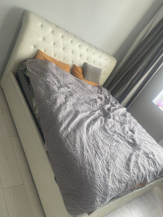 Продам кровать двухспалку срочно