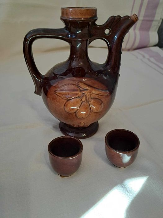 Продавам глинен сервиз за ракия!