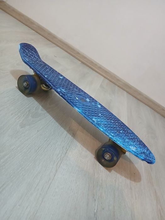 Skatebord albastru