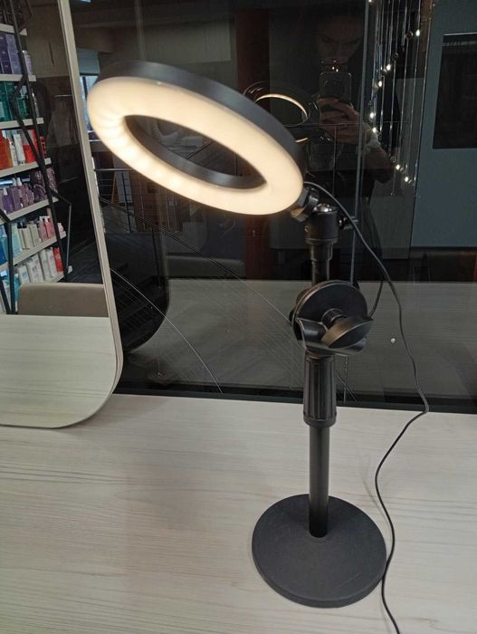 Настолна LED лампа за маникюр