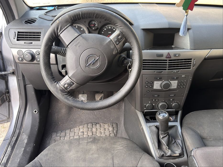 Opel astra 1.9cdti на части