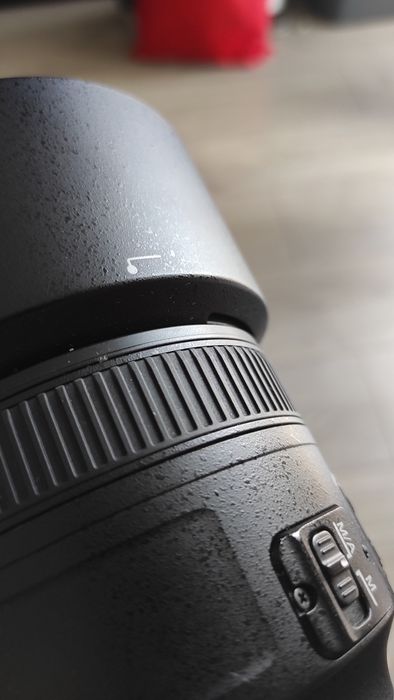 Vând obiectiv Nikon 85 mm 1.8G