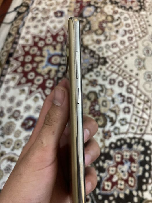 Самсунг С10+ корпусе все идеално