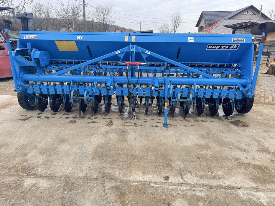 Semanatoare de paioase SUP 29 DK cu roti de tasare - Piese SPC - Piese U 445